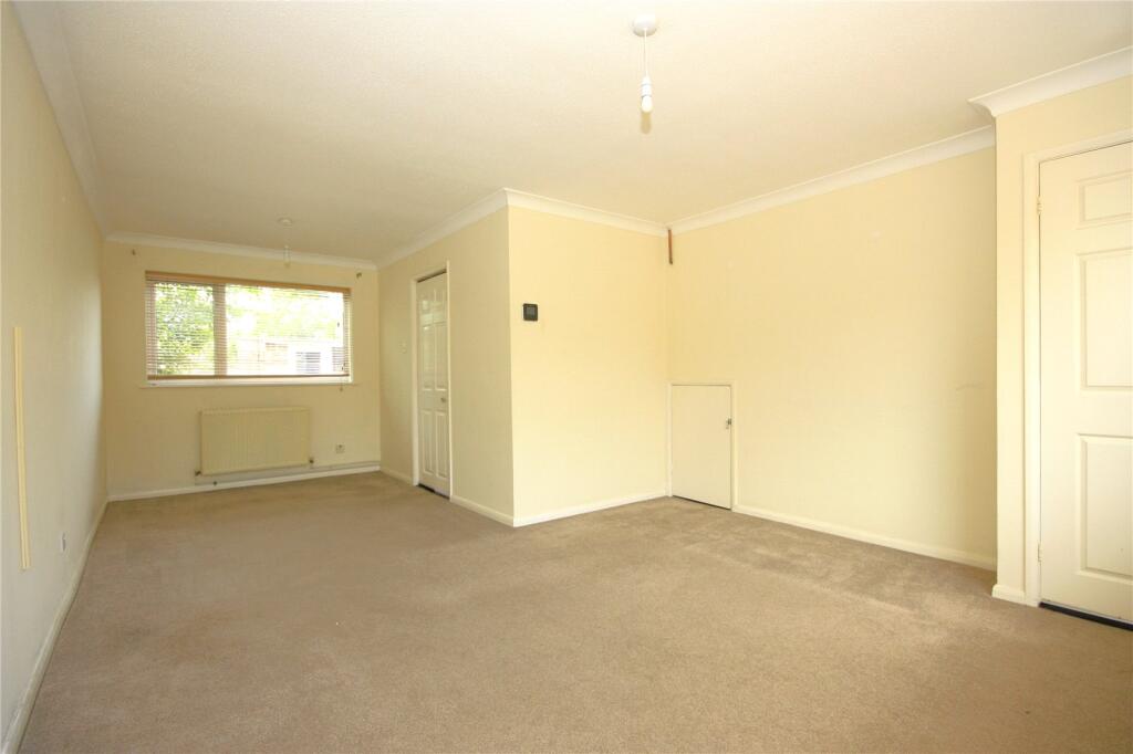 Nutwick Road, Denvilles, Havant, Hampshire, PO9 photo 4
