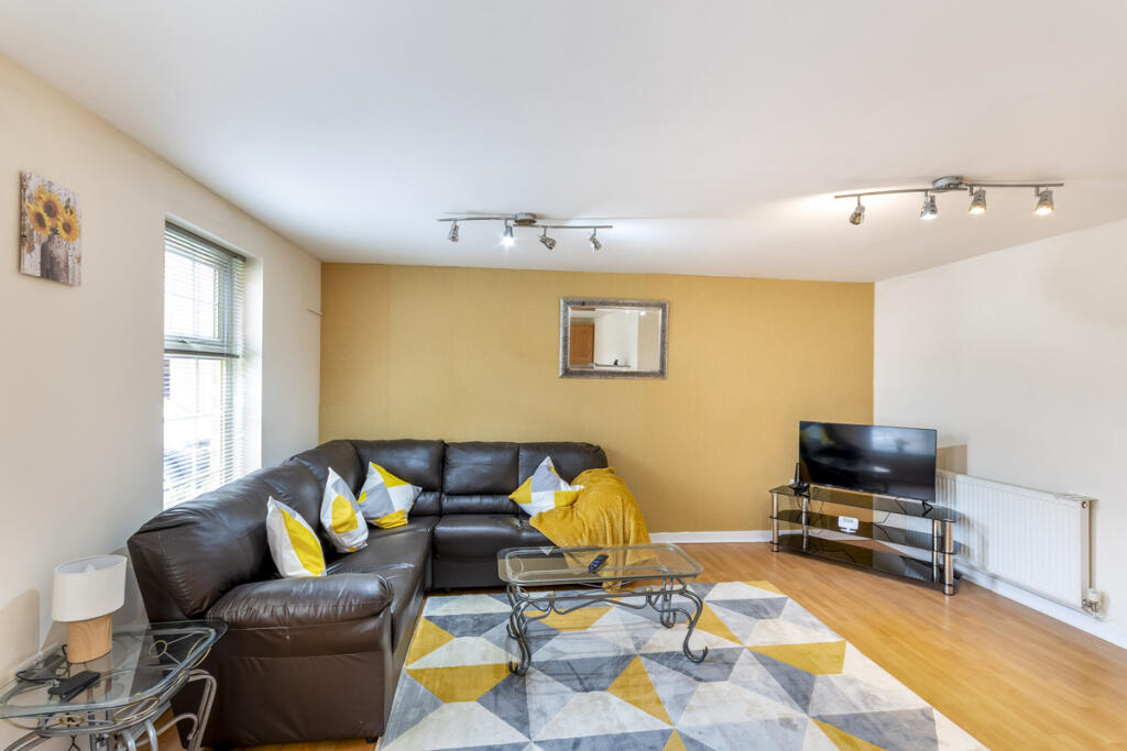 Chelwood Court, balby, DN4 photo 2