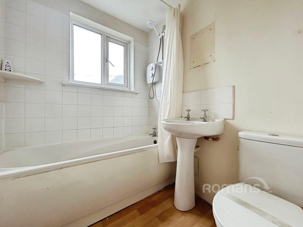 Apartment in Guildford - View 4