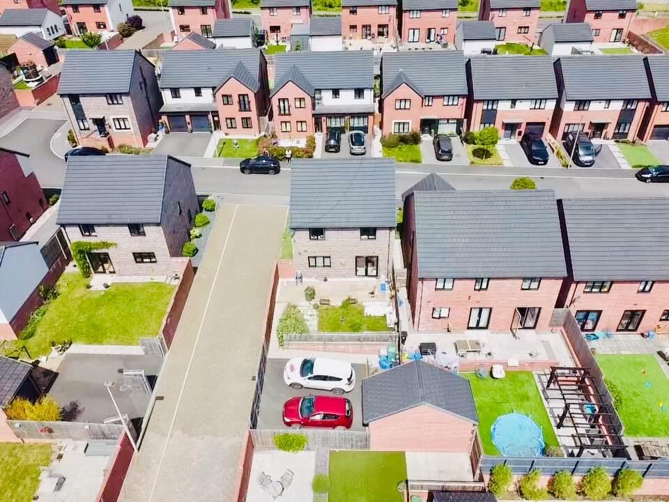 House in Cardiff, Creigiau, Pentyrch - View 5