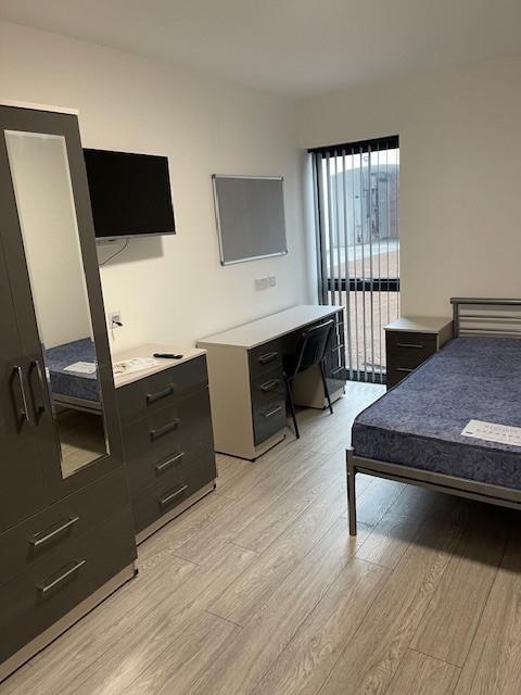 Apartment in Coventry - More