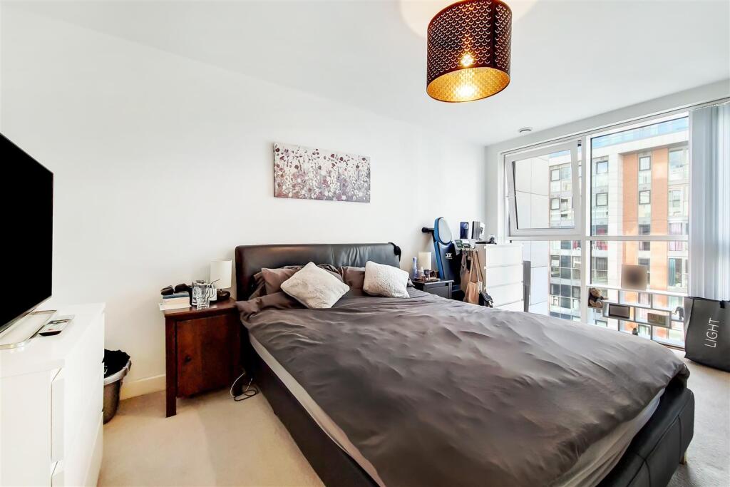 Apartment in London, Custom House, Canning Town - View 5