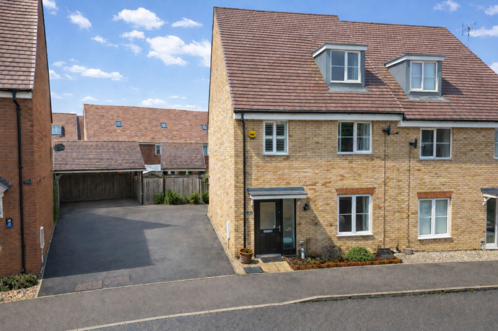 Main image of property: Maldives Terrace, Bletchley, MK3