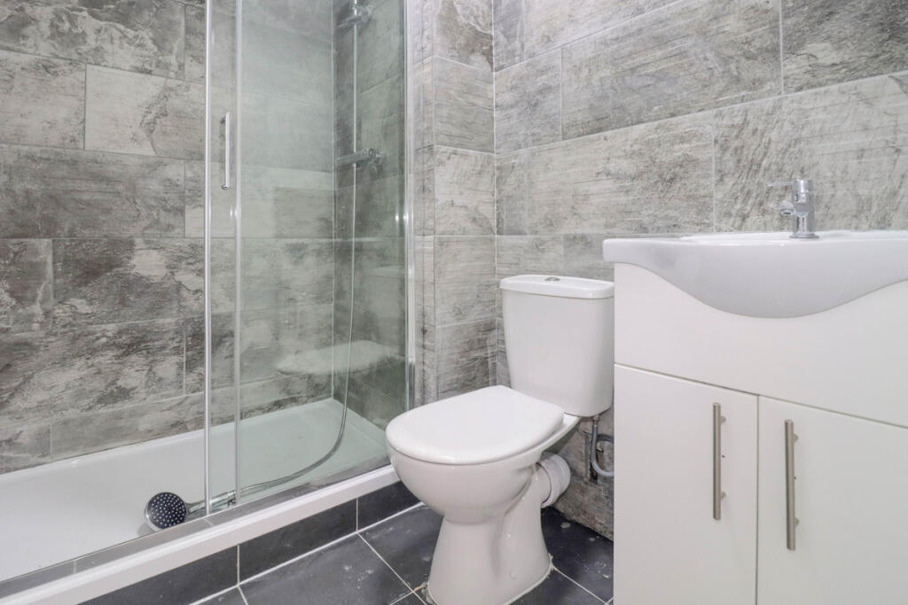 Apartment in London - More