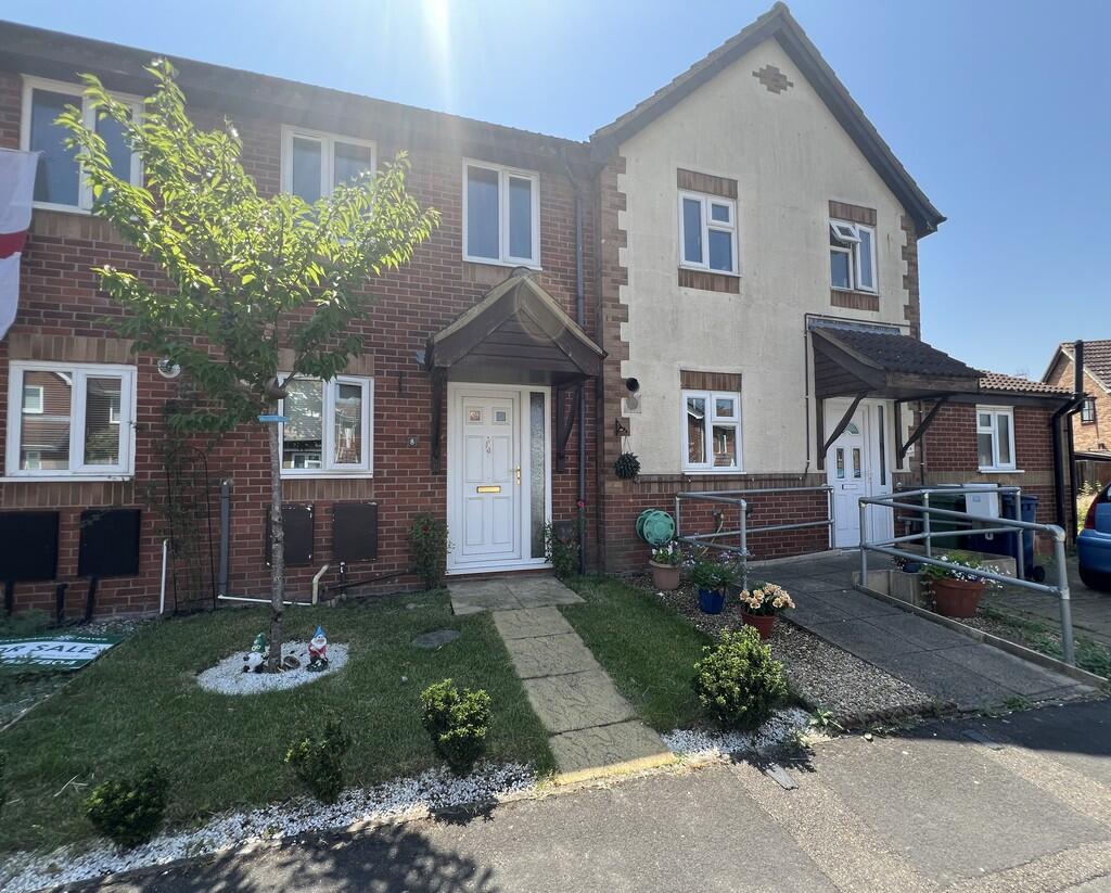 Main image of property: Curlew Avenue, Chatteris, Cambs., PE16 6PL