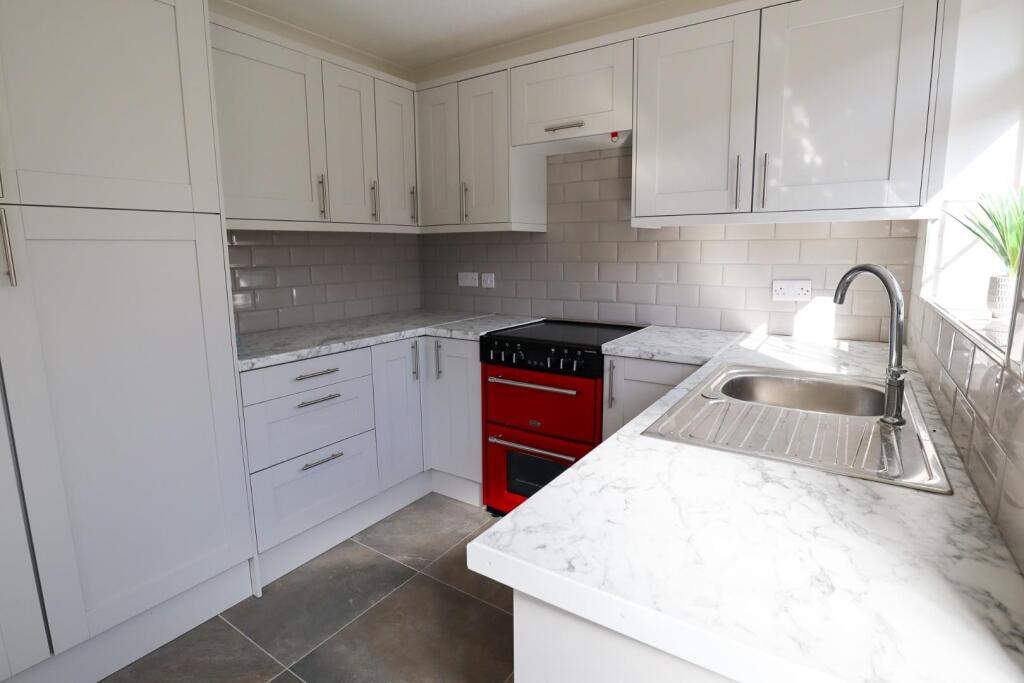 Poplar Close, Uppingham, Rutland - View 5