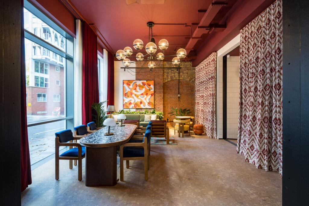 Alfred's Club / Tenant Lounge