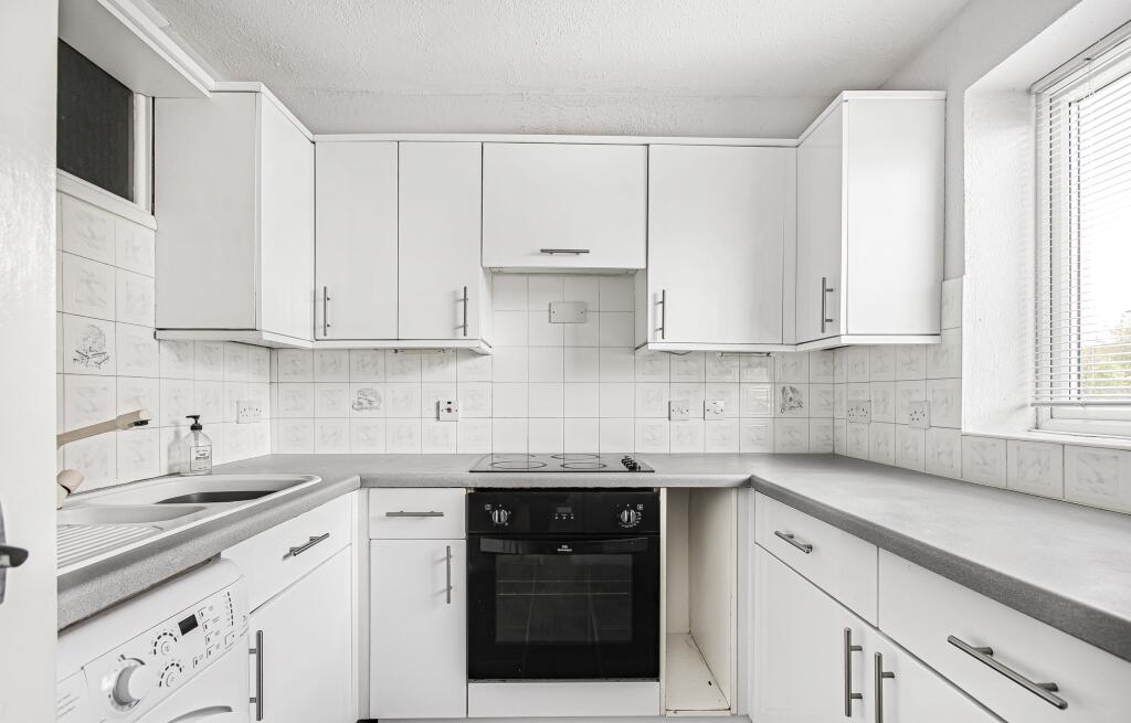 Additional image 3 of Cedar Court, St Albans, AL4