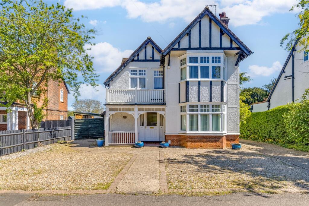 Main image of property: Norton Way South, Letchworth
