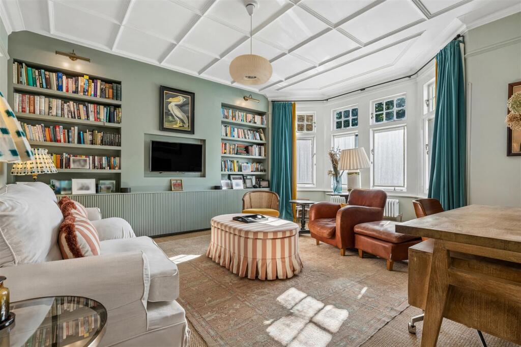 House in London - View 3