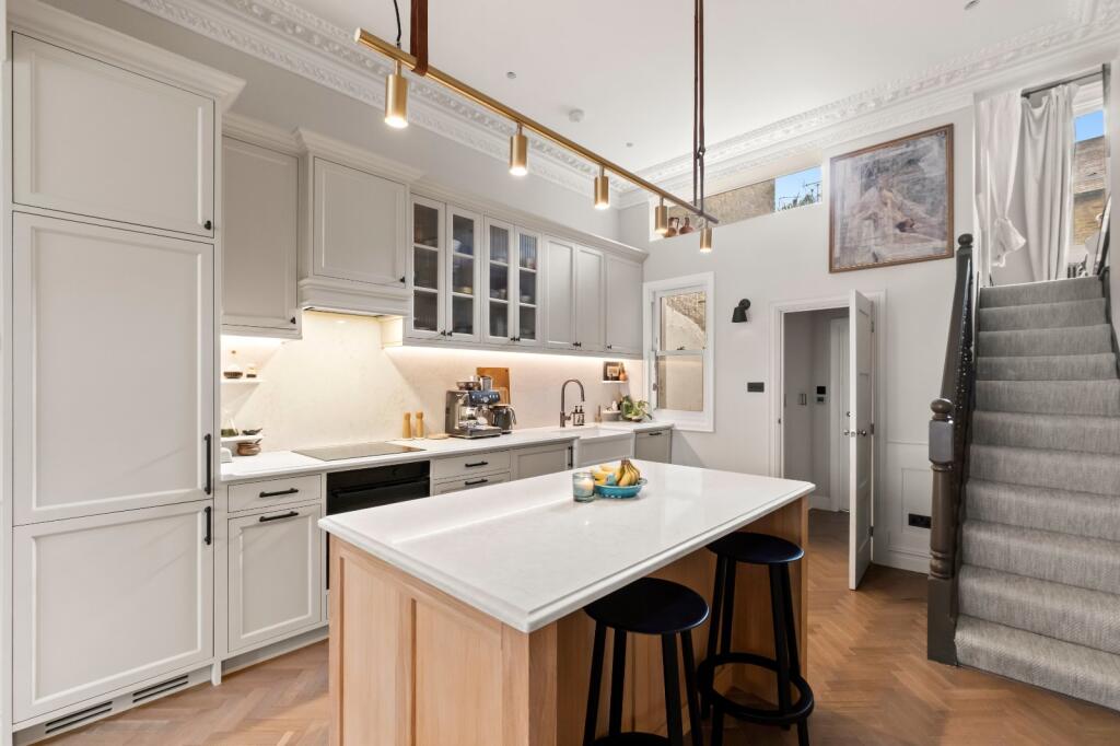 Apartment in London - View 3