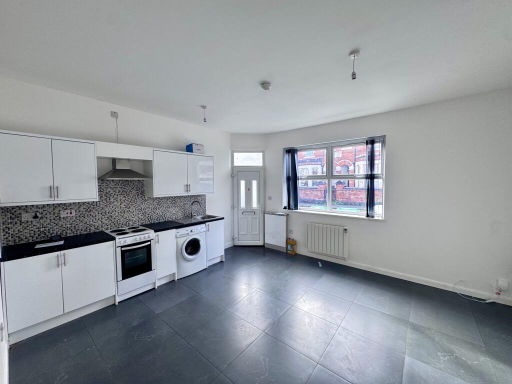 Main image of property: Commercial Road, Bullwell, NG6