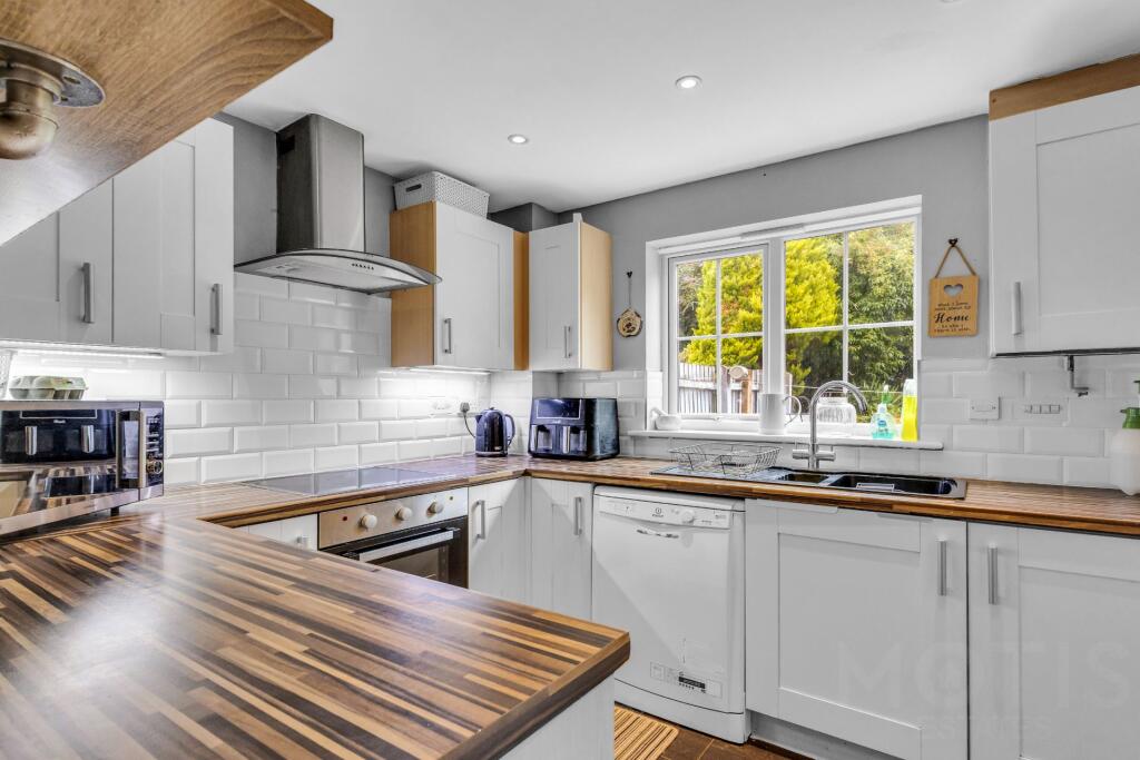 House in Canterbury - View 4