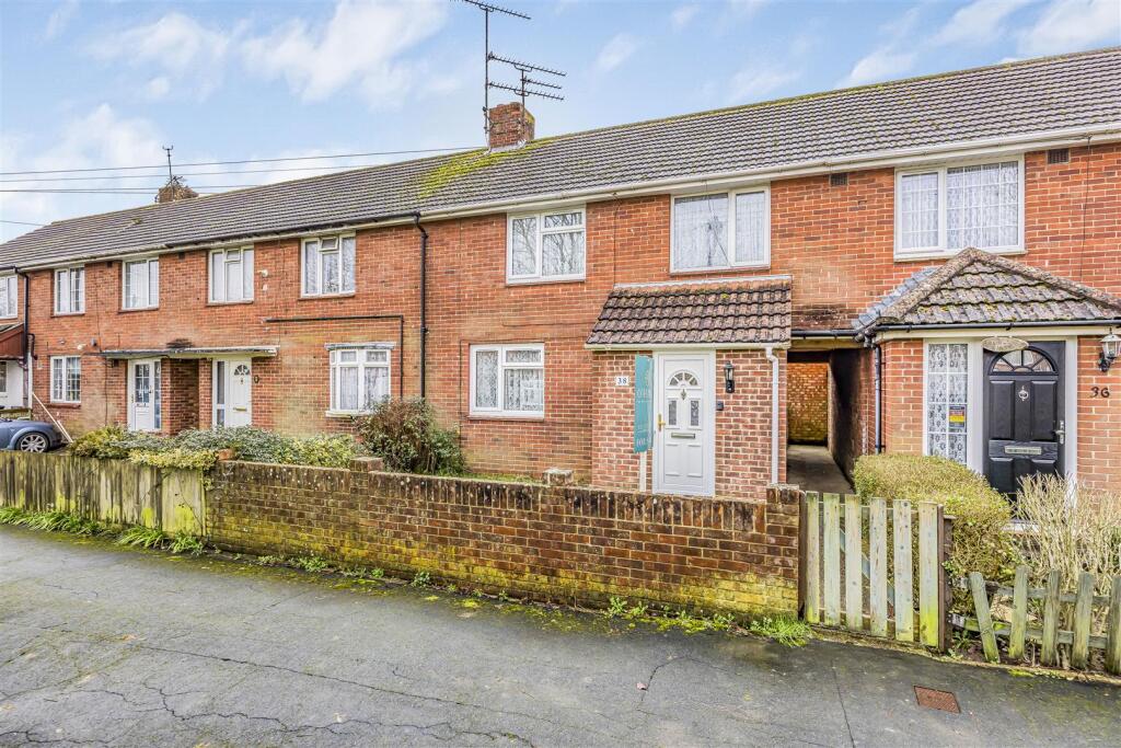 Main image of property: Hordle Road, Havant