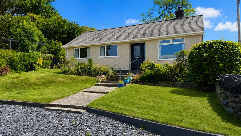 Main image of property: Llanbedr, LL45