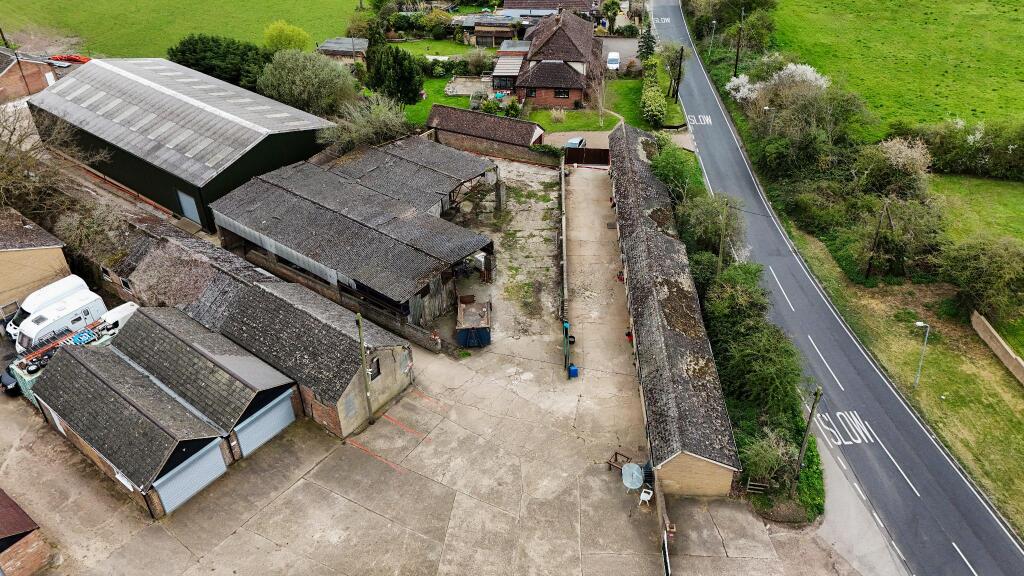 Solace & Sutton Hall Farms, Langdon Hills, Basildon - View 5