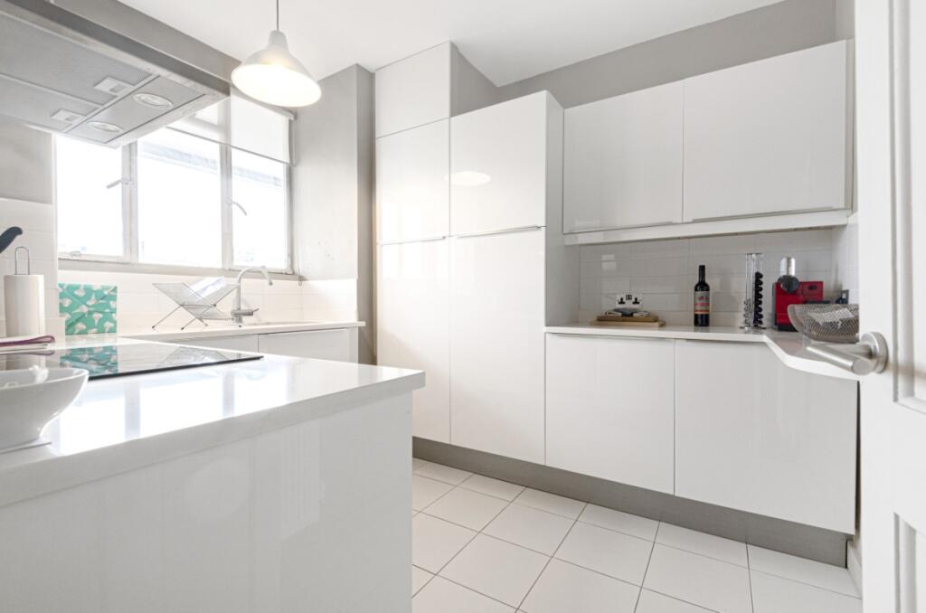 Apartment in London - View 2