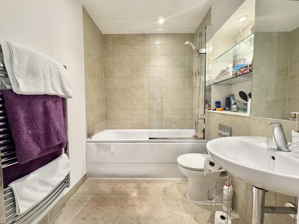 Apartment in Portsmouth - View 4
