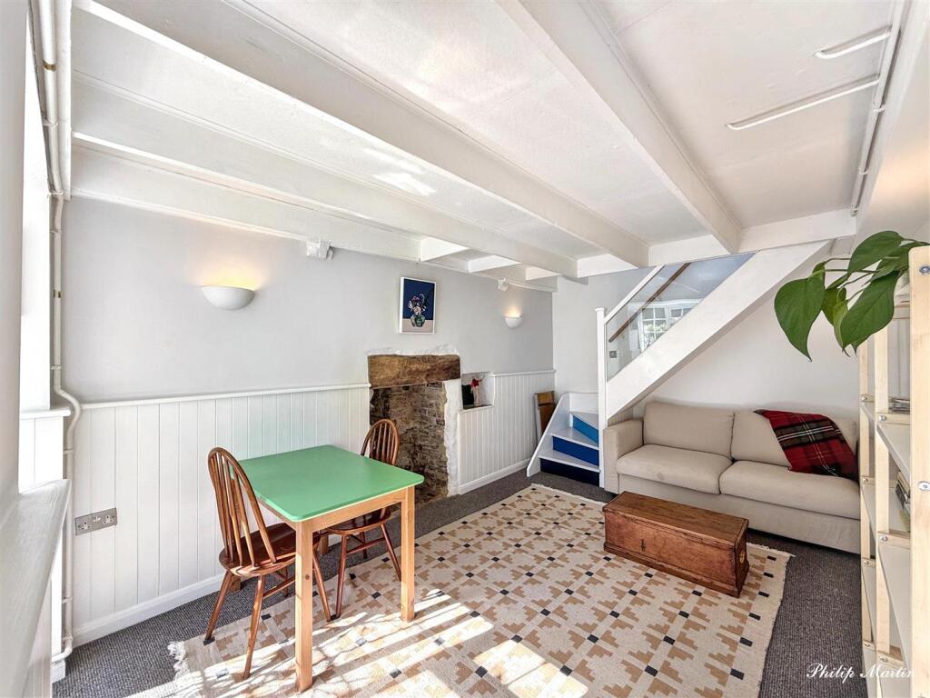 House in Truro - View 3