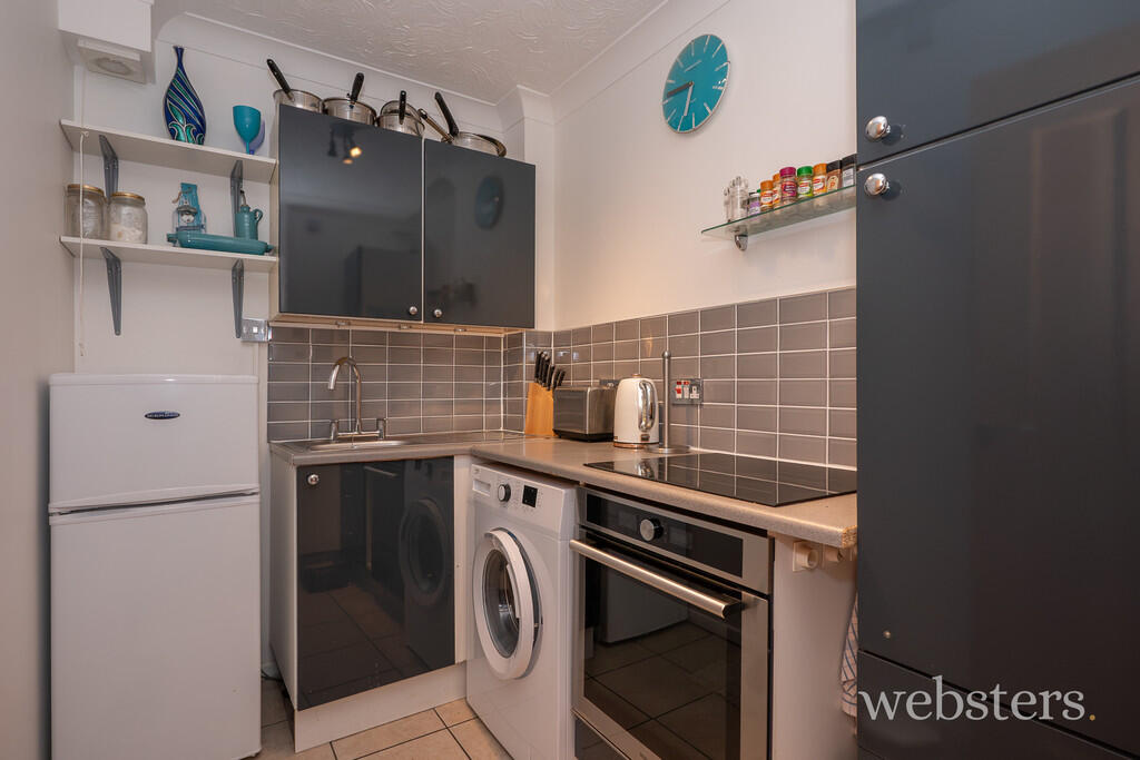 Apartment in Norwich - View 5