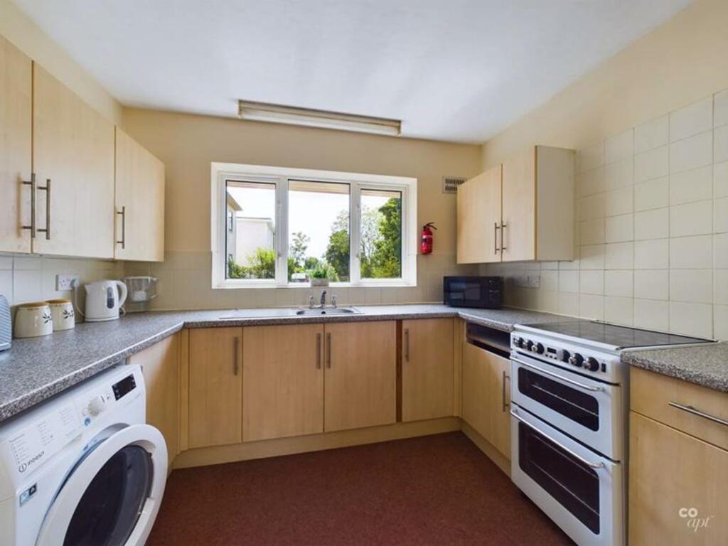 Wheatfield Way, Brighton, BN2 photo 2