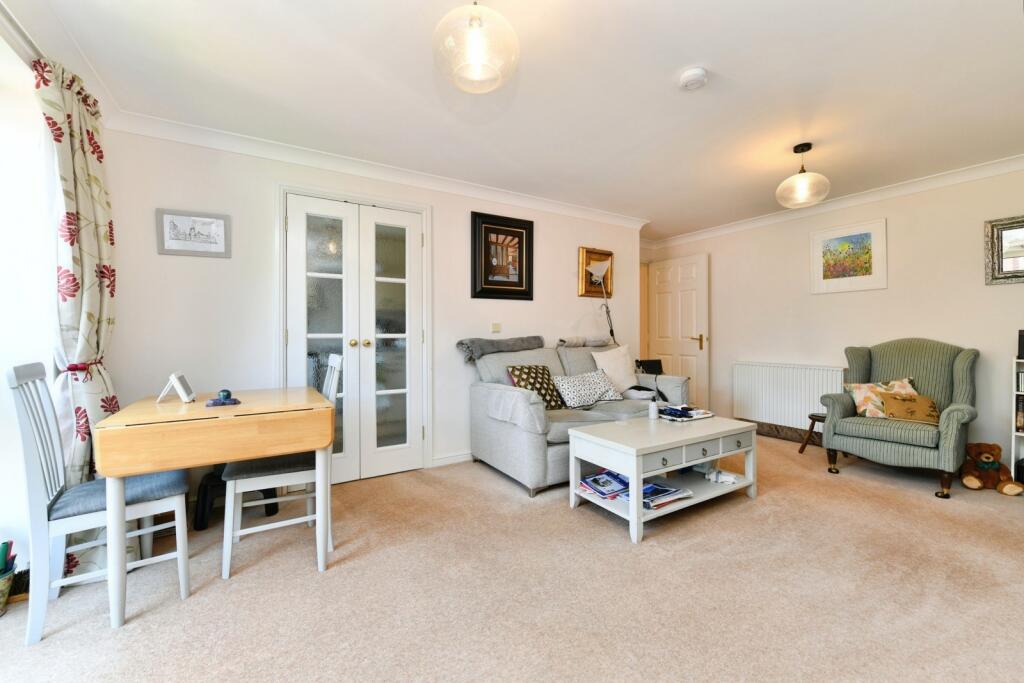 Apartment in Wells, Somerset - More