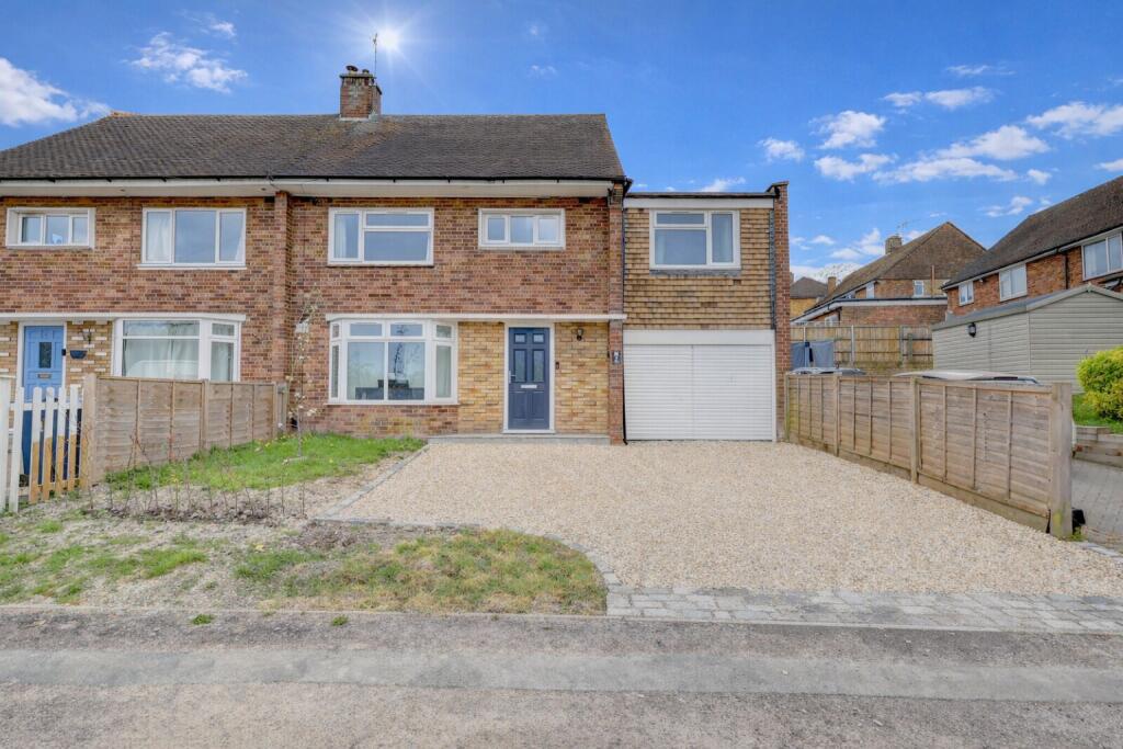 Main image of property: The Crescent, Princes Risborough, Buckinghamshire, HP27