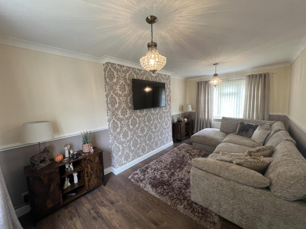 House in Darlington - More