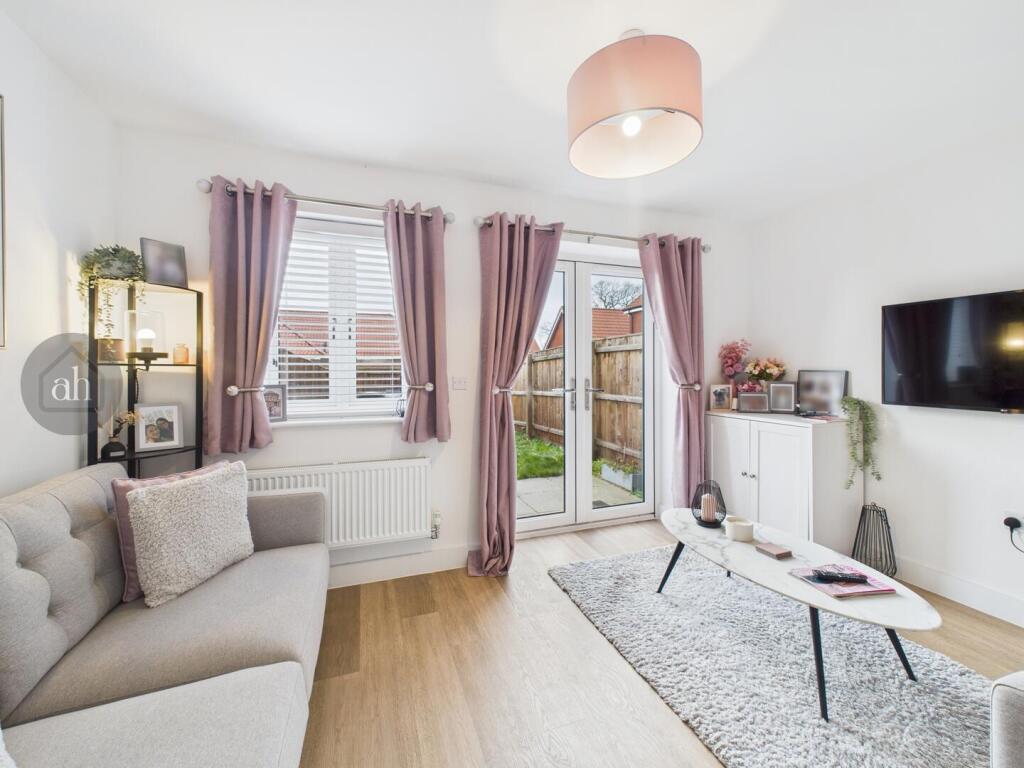 Glebe Crescent, Elmswell photo 2