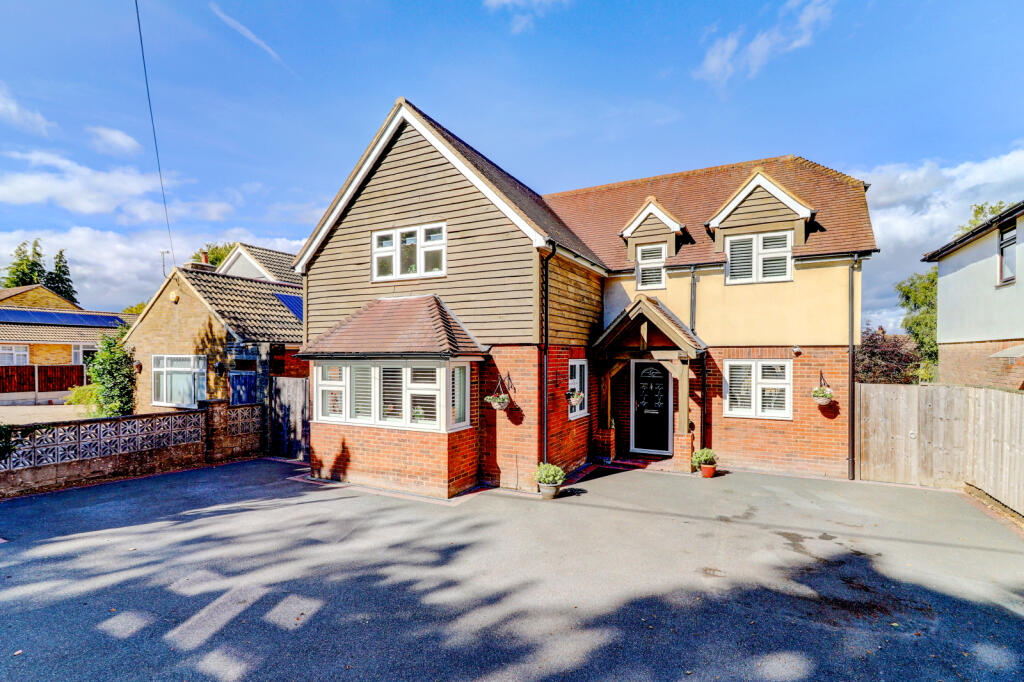 Main image of property: Wycombe Road, Studley Green, High Wycombe, Buckinghamshire, HP14