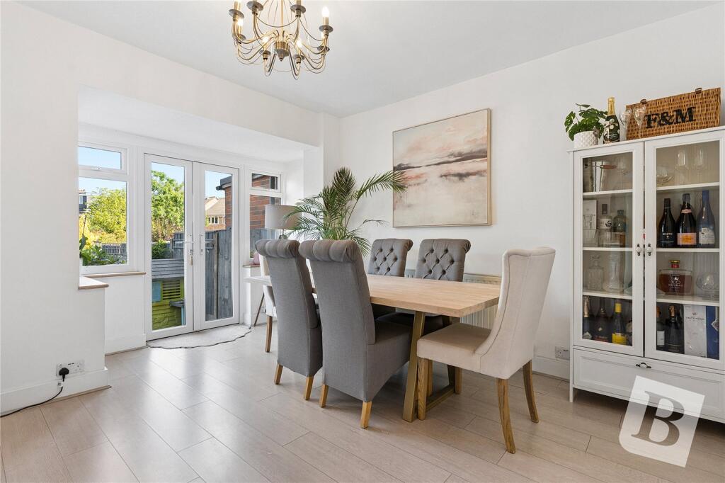House in Romford - View 4