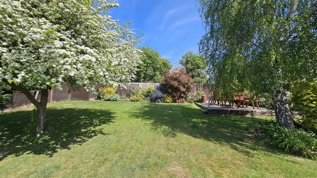 Grantham Road, Bottesford - View 5
