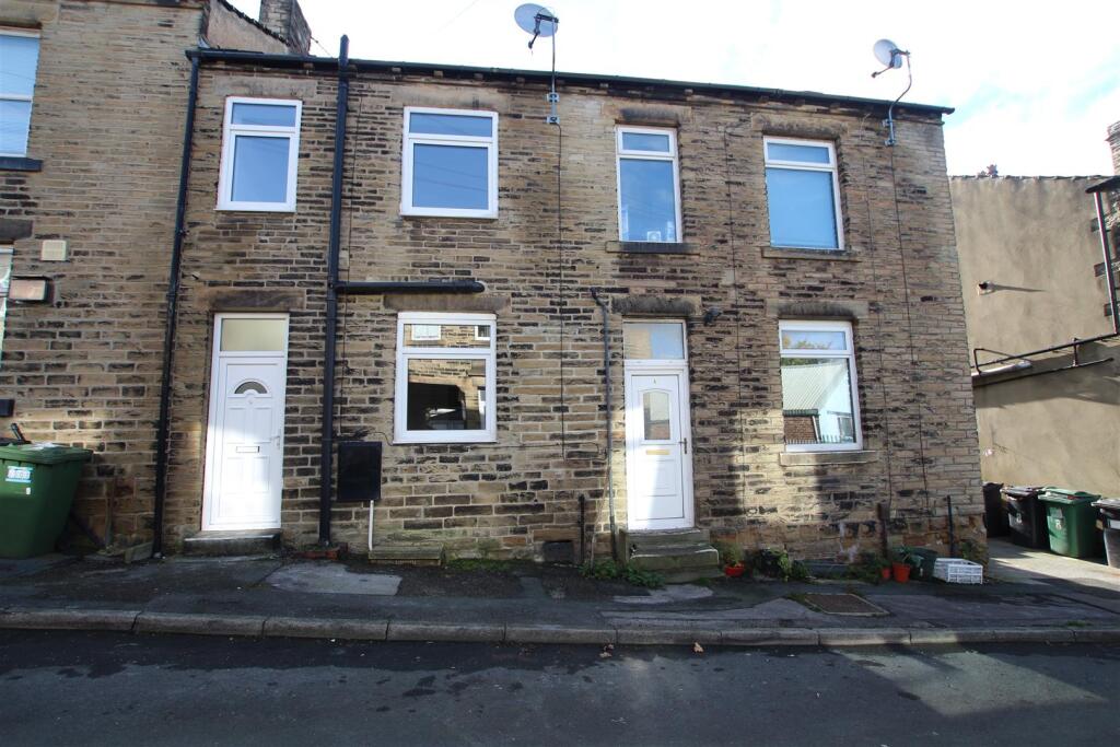 Main image of property: Centre Street, Heckmondwike
