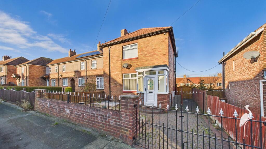 2-bed terraced on Shaftesbury Crescent, Humbledon, Sunderland, £115,000