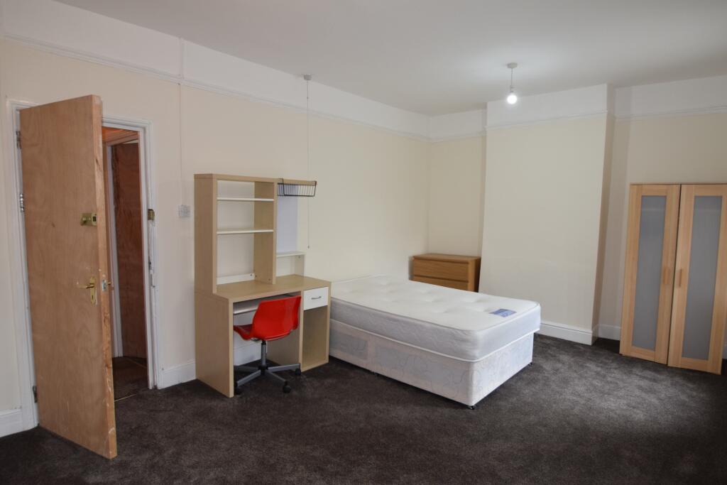 House in Cardiff - More