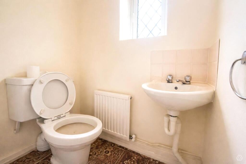 House in Winkfield, Martin's Heron - View 5