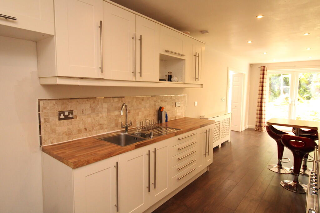 House in Birmingham, West Midlands - More