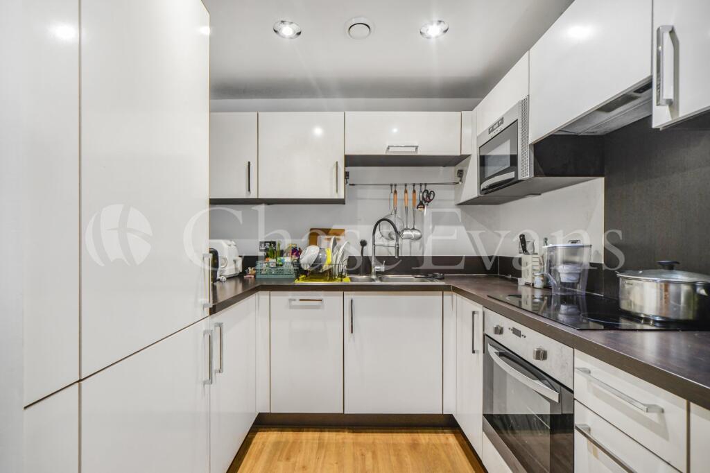 Apartment in London - View 2