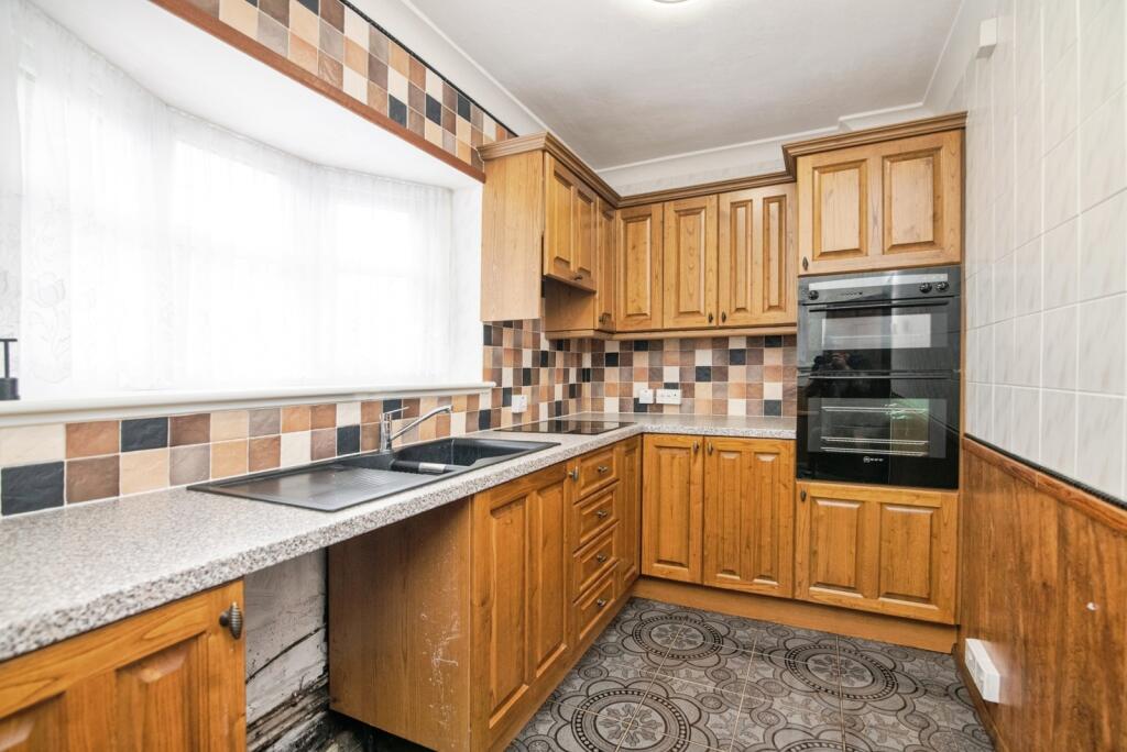 City Road, OLDBURY, West Midlands, B69 - More