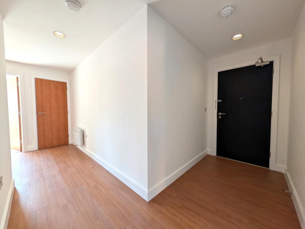 Apartment in Birmingham, Ladywood - More