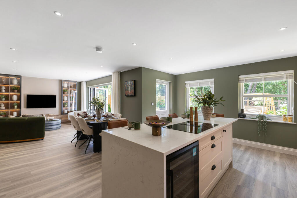 House in Waverley, Chiddingfold - View 5