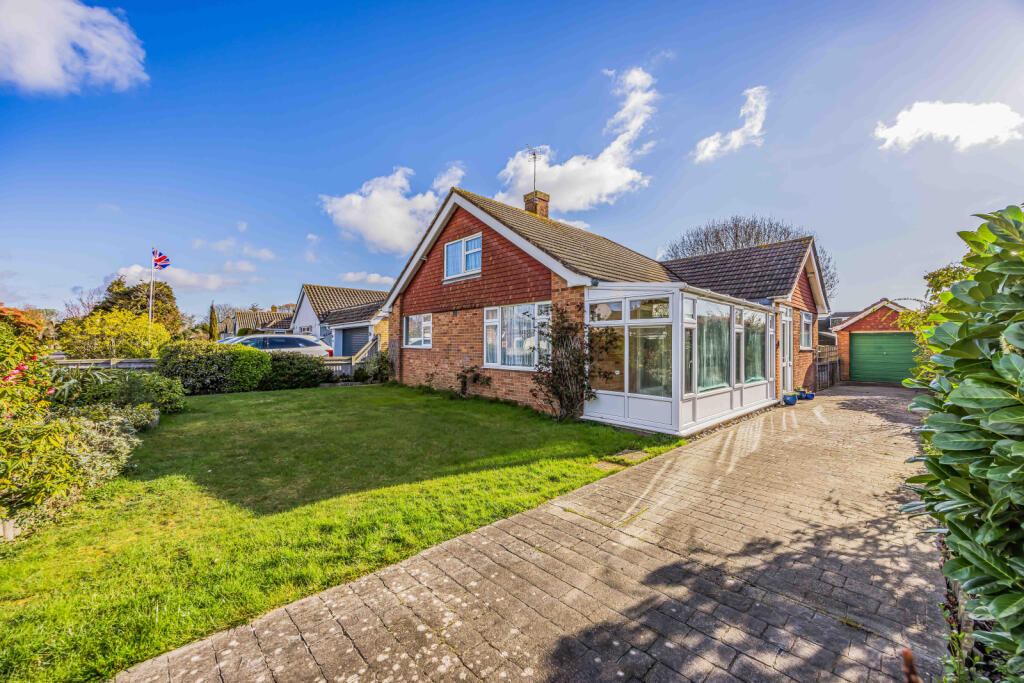 Main image of property: ST THOMAS' AVENUE