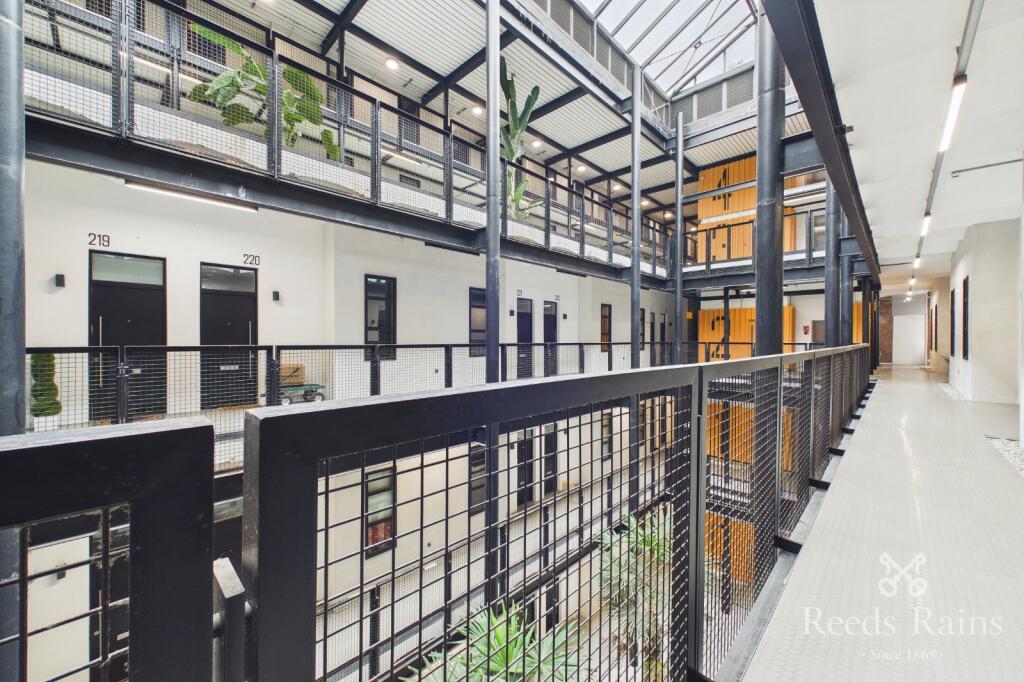 Apartment in Stockport, Greater Manchester - View 2