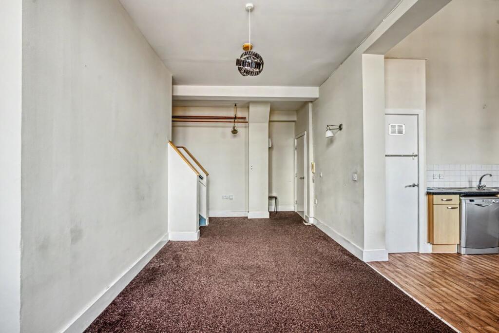 Apartment in Bolton, Greater Manchester - View 5