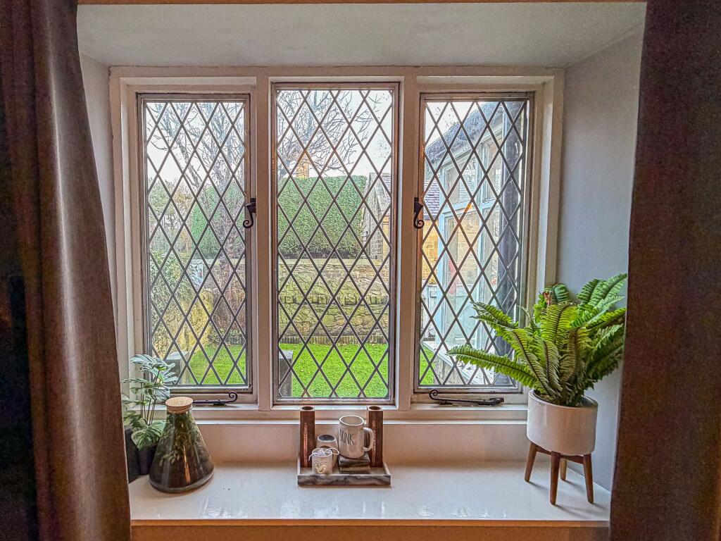 House in Newcastle upon Tyne, Woolsington - More