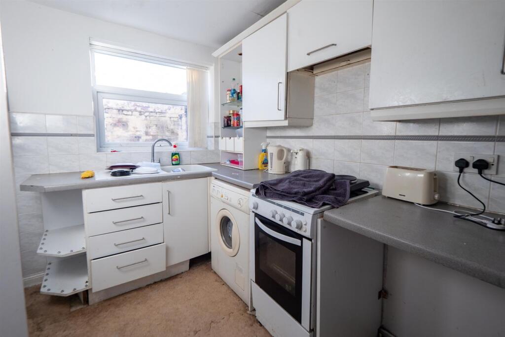 Bond Close, Monkwearmouth, Sunderland photo 4