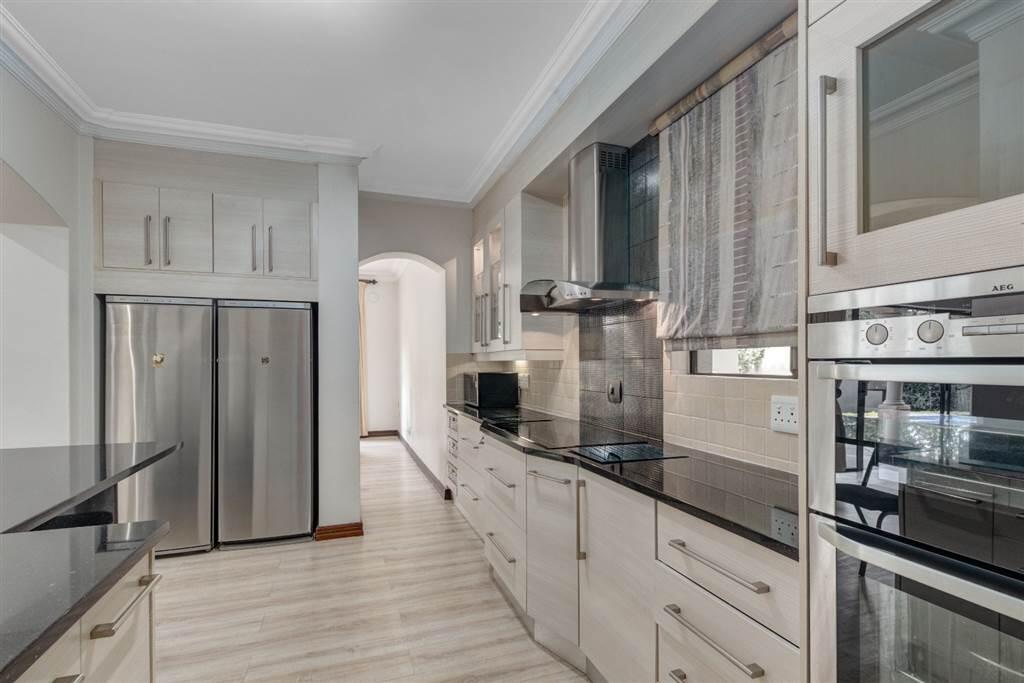 Main image of property: Egham Cres SM3