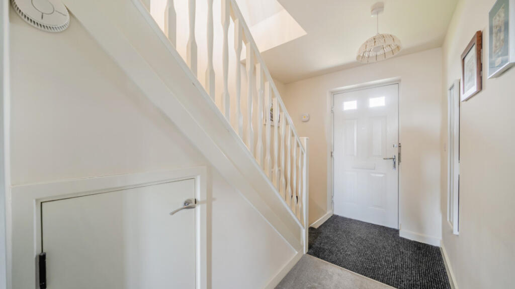 House in Hull - More