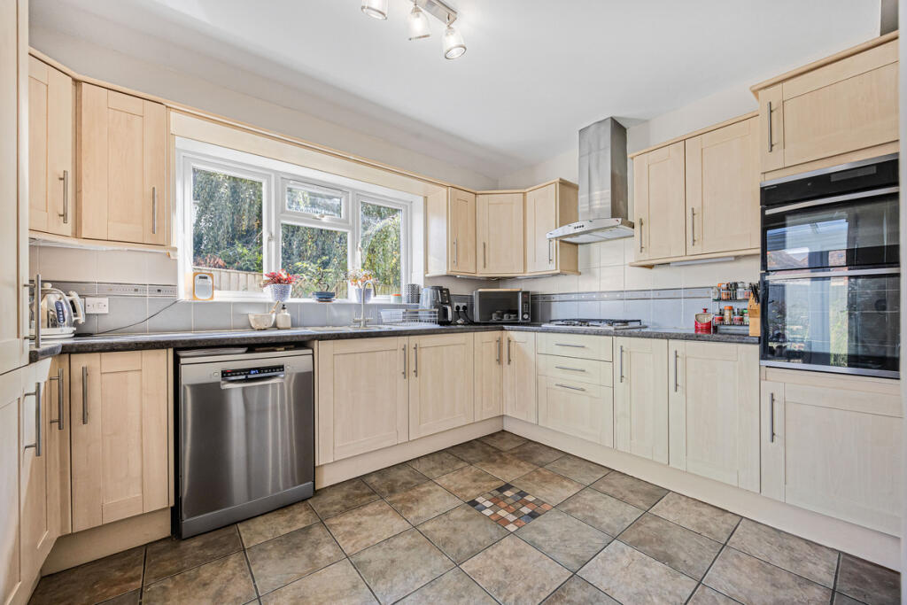 House in South Oxfordshire, Wallingford - More