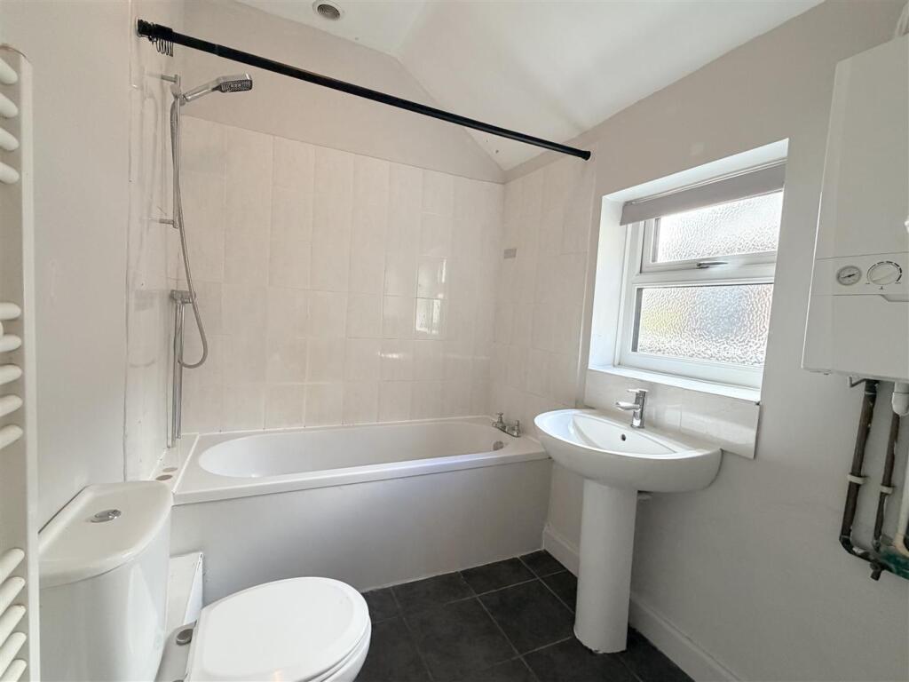 House in York - View 5